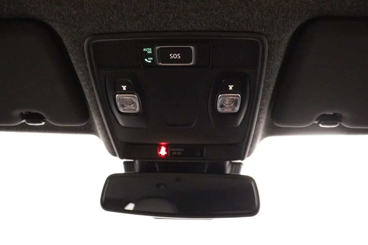 1.6 HEV Instyle | 360° Camera | Adaptive Cruise Control | Apple Carplay/Android Auto | BOSE Audio | Climate Control | Navigatie | Stoel- en Stuurverwarming