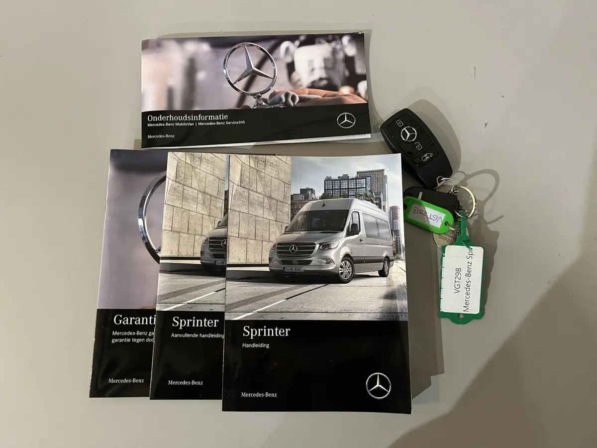 311 CDI L2H2 RWD / Euro 6 / Servicebus / Bott inrichting / 220V / Airco / Oprijplaat / Compressor / CarPlay / Camera