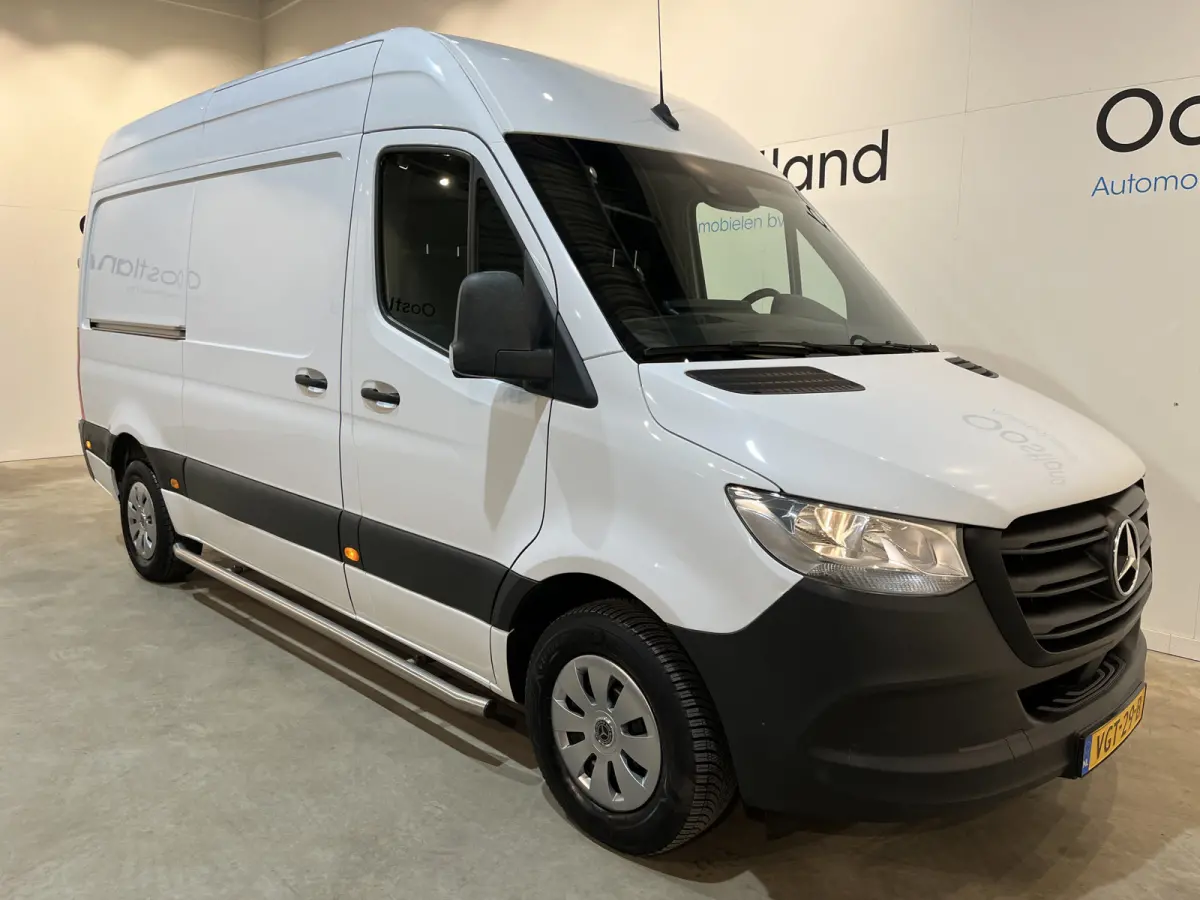 311 CDI L2H2 RWD / Euro 6 / Servicebus / Bott inrichting / 220V / Airco / Oprijplaat / Compressor / CarPlay / Camera