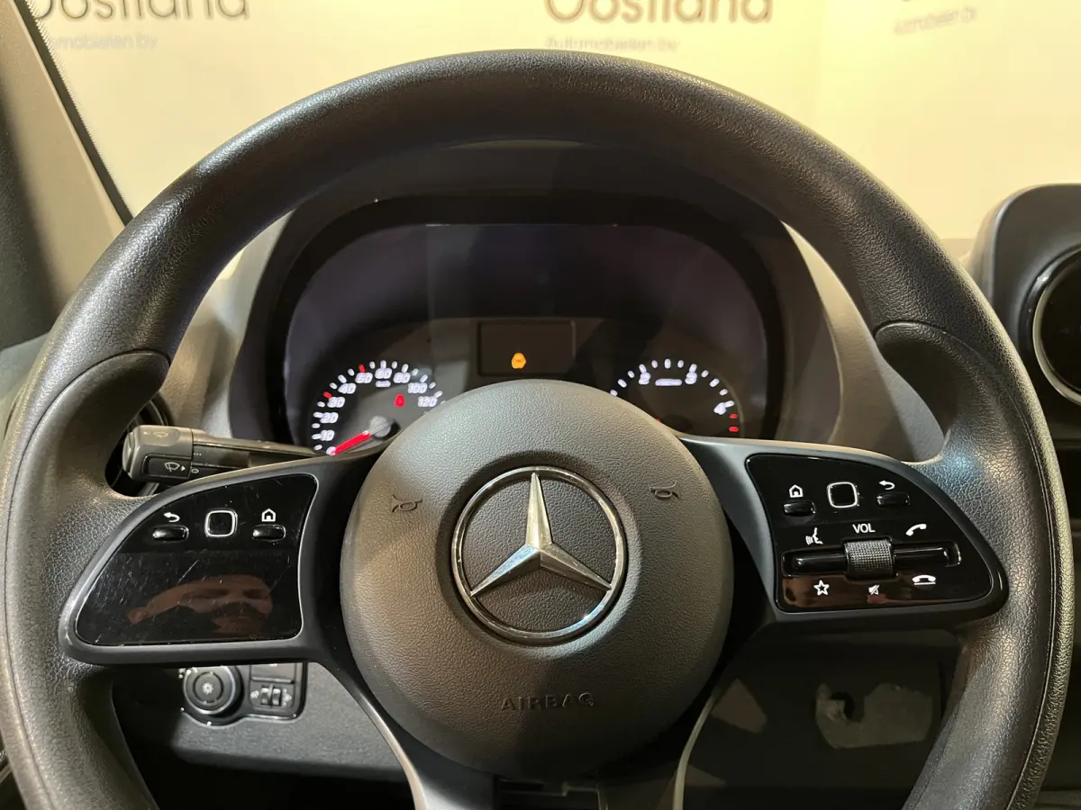 311 CDI L2H2 RWD / Euro 6 / Servicebus / Bott inrichting / 220V / Airco / Oprijplaat / Compressor / CarPlay / Camera