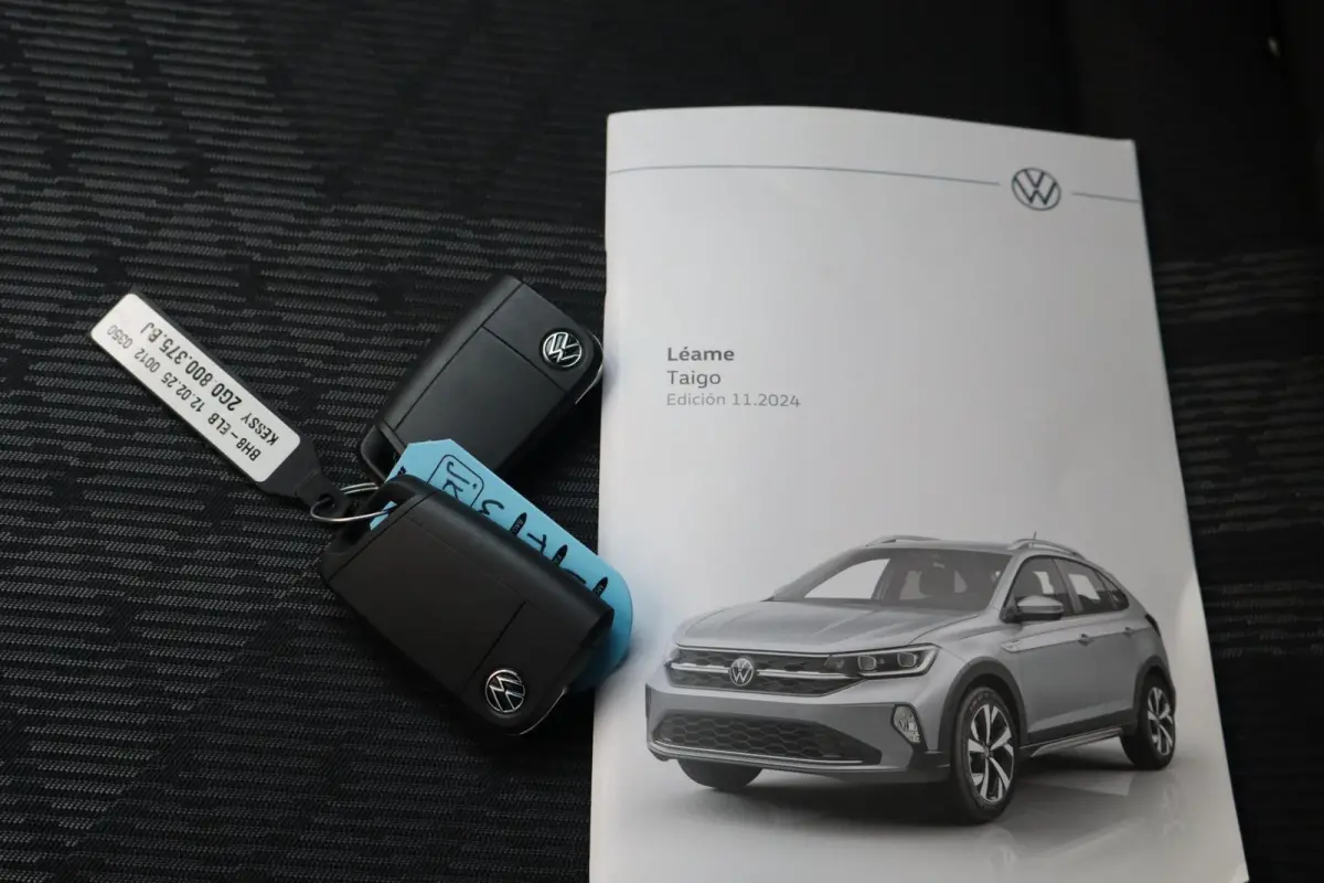 1.0 TSI 115pk DSG R-Line | Stoelverwarming | Blackstyle Pakket | Volautomatische Airconditioning