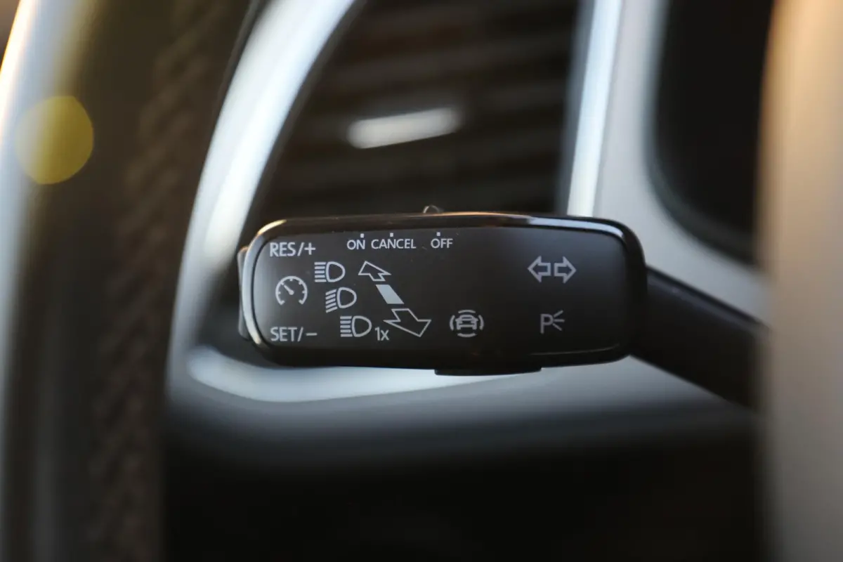 1.0 TSI Style Ultimate Edition Trekhaak Navigatie Achteruitrijcamera Carplay Android 16 inch LMV Lane Assist Climate Cruise Control