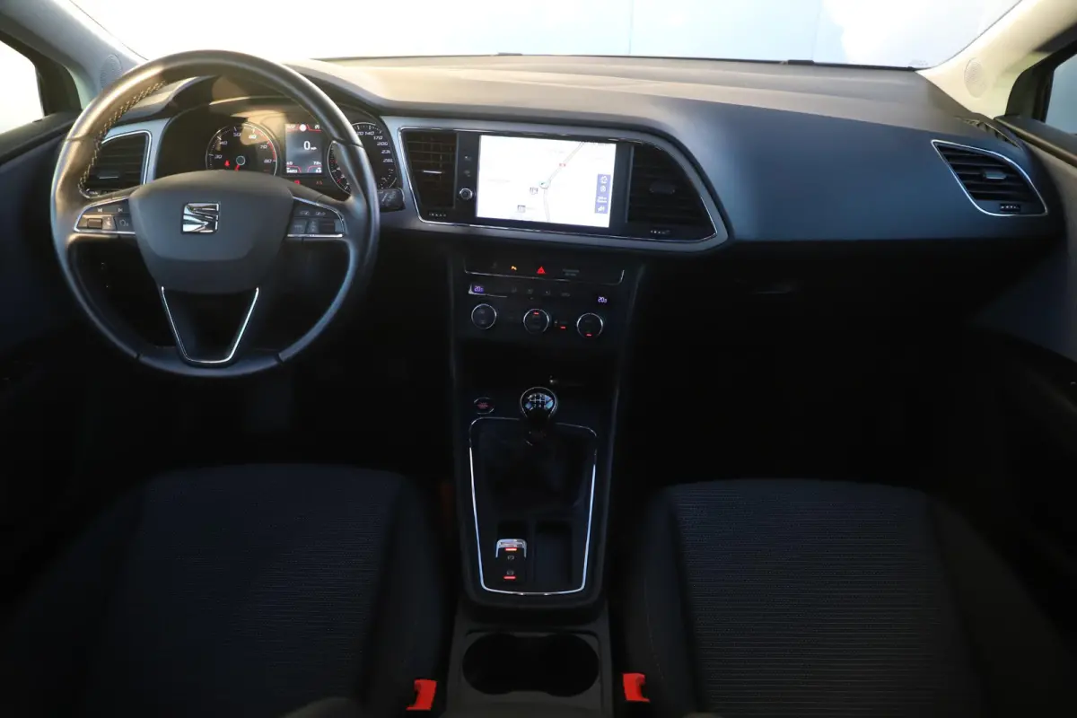 1.0 TSI Style Ultimate Edition Trekhaak Navigatie Achteruitrijcamera Carplay Android 16 inch LMV Lane Assist Climate Cruise Control