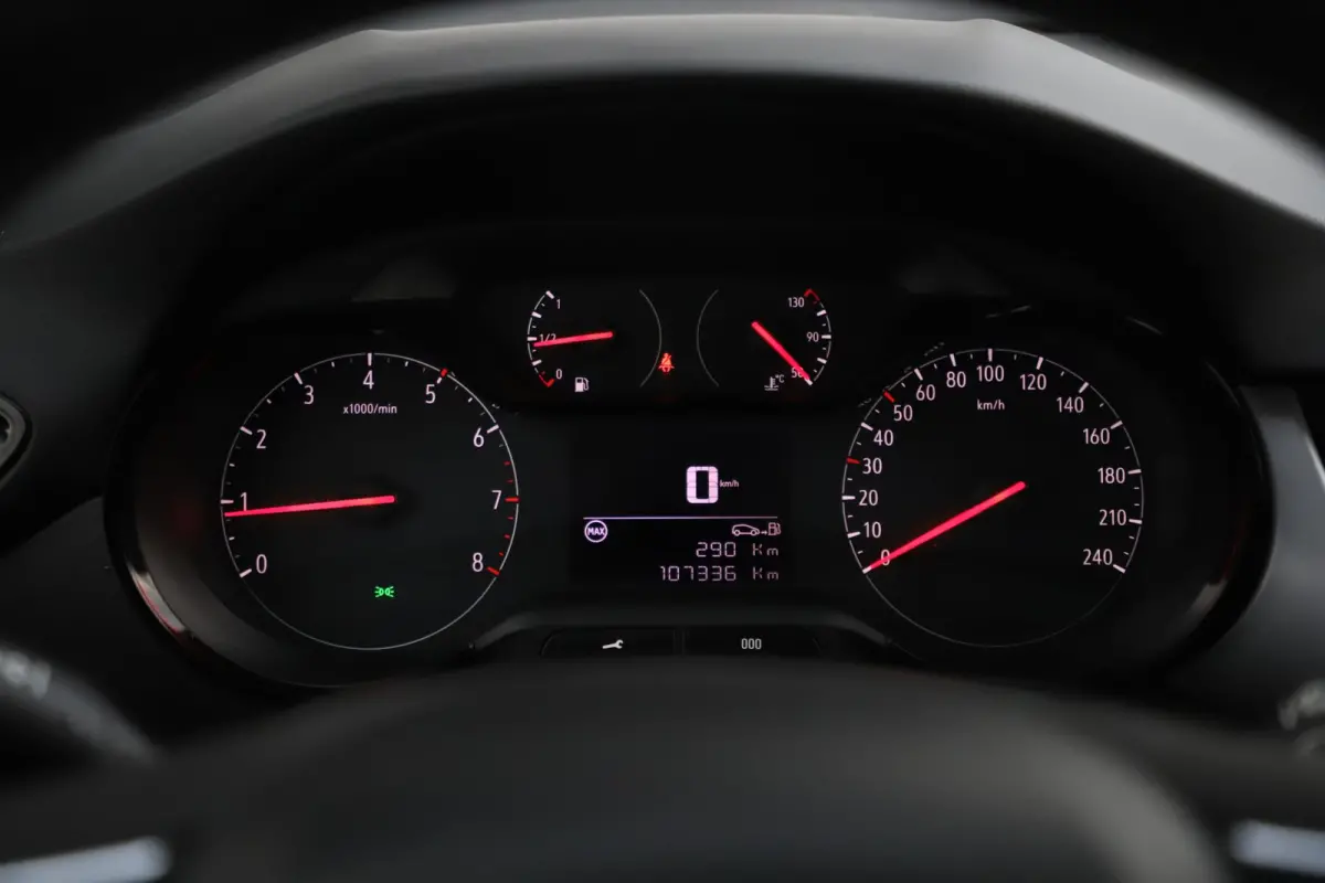 1.2 Edition | NIEUW MODEL | Navigatie Achteruitrijcamera Airco Cruise Control Carplay Android LED