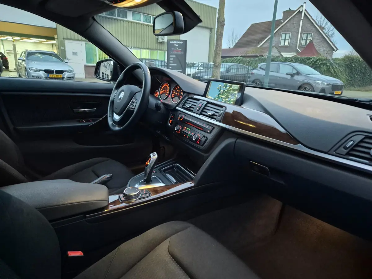 420i Business Automaat Breedscherm Navi Cruise NAP NL Rijklaar 184pk