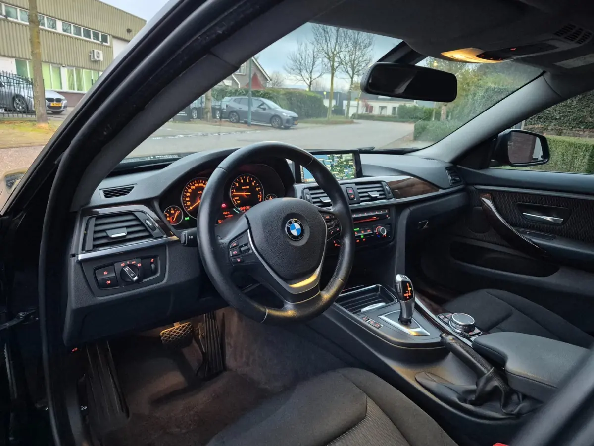 420i Business Automaat Breedscherm Navi Cruise NAP NL Rijklaar 184pk