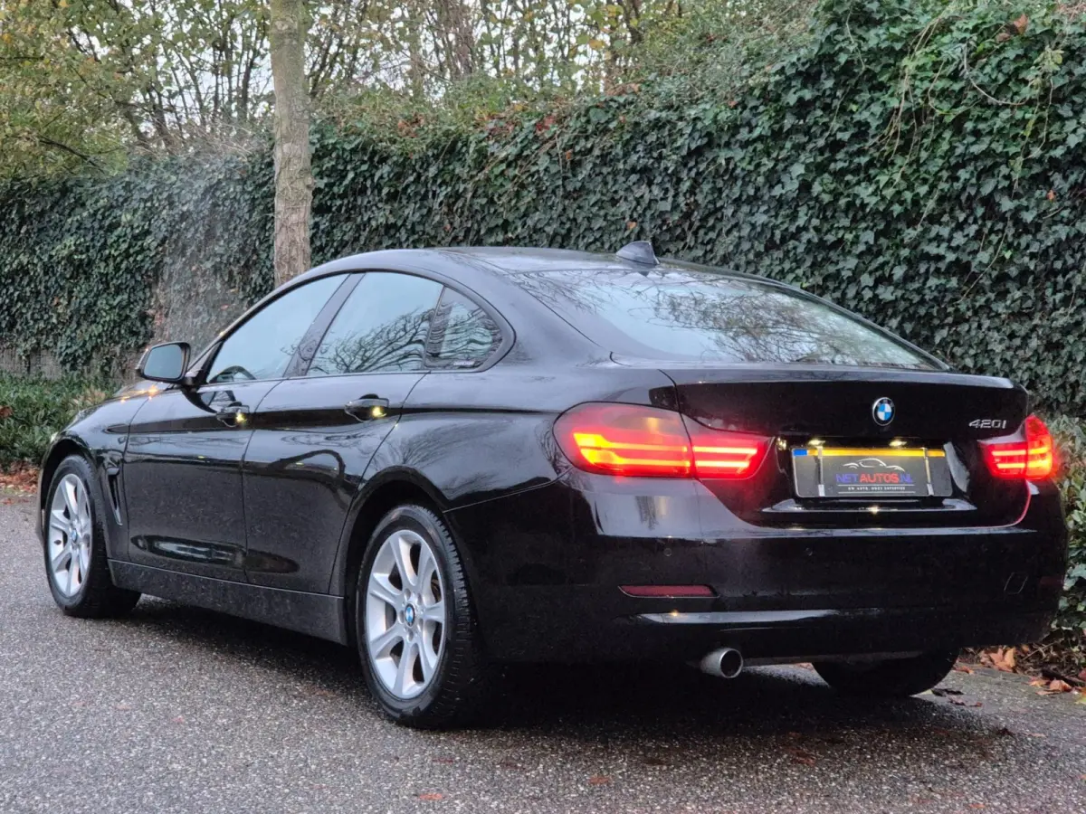420i Business Automaat Breedscherm Navi Cruise NAP NL Rijklaar 184pk