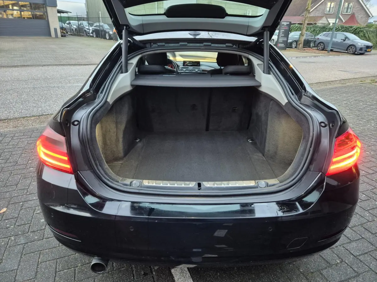 420i Business Automaat Breedscherm Navi Cruise NAP NL Rijklaar 184pk