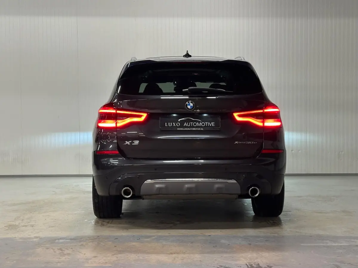 XDrive30e High Executive | M-SPORT | PANO | LEDER | CAMERA | LED