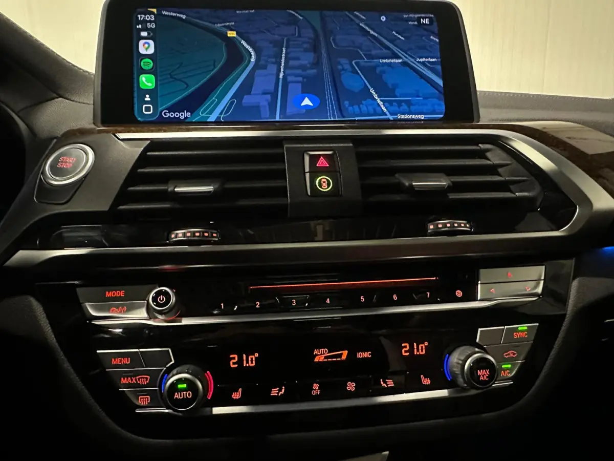 XDrive30e High Executive | M-SPORT | PANO | LEDER | CAMERA | LED