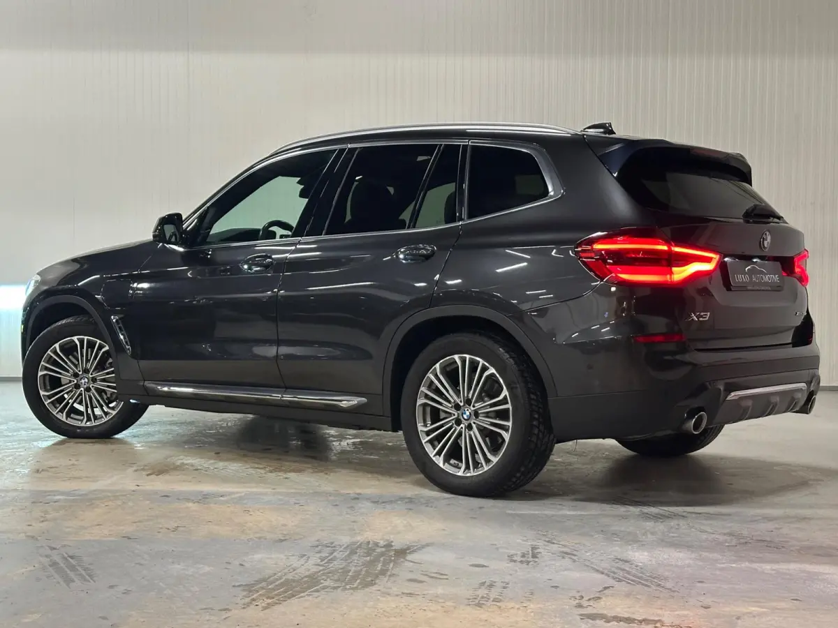 XDrive30e High Executive | M-SPORT | PANO | LEDER | CAMERA | LED