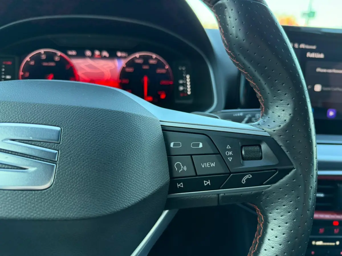 1.0 EcoTSI FR Plus Connect