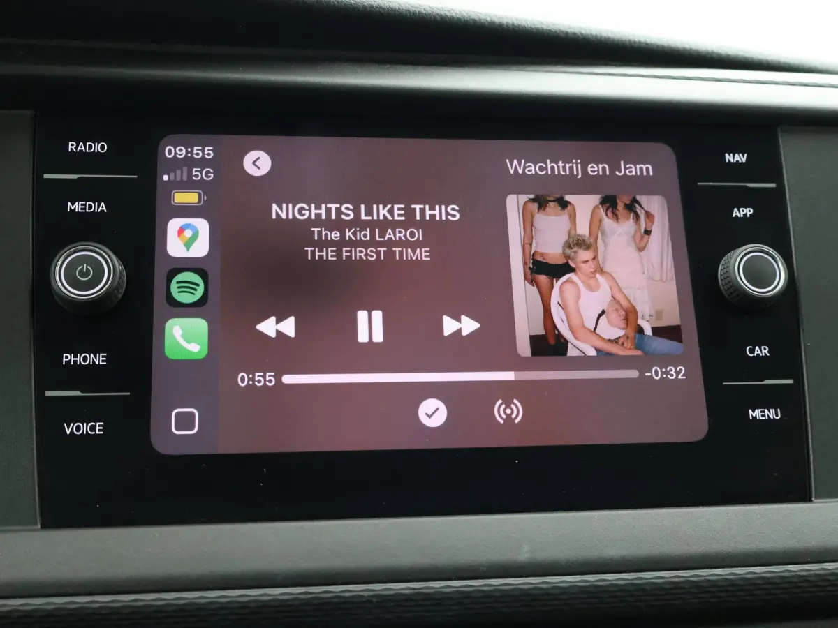 T6.1 2.0 TDI 150 PK L2H1 DUBBEL CABINE + CARPLAY | TREKHAAK 2500 KG | MOJAVE BEIGE