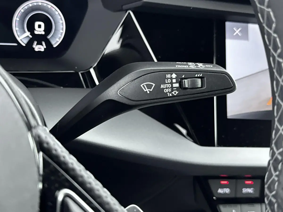 40 TFSI e S edition | Navigatie | 19 Inch Velgen | Stoelverwarming | Camera | Parkeersensoren |