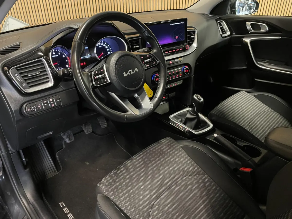 1.5 T-GDi DynamicLine|160PK|ANDROID/CARPLAY|CAMERA|CRUISE|CLIMATE|STOEL-,STUURVERW.|LANE-ASSIST|NAVI|INCL.BTW|1e EIG.|