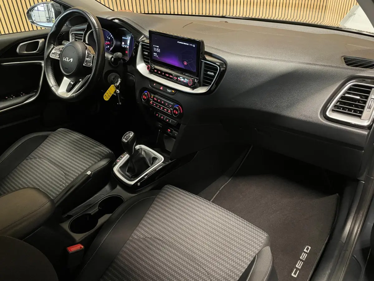 1.5 T-GDi DynamicLine|160PK|ANDROID/CARPLAY|CAMERA|CRUISE|CLIMATE|STOEL-,STUURVERW.|LANE-ASSIST|NAVI|INCL.BTW|1e EIG.|