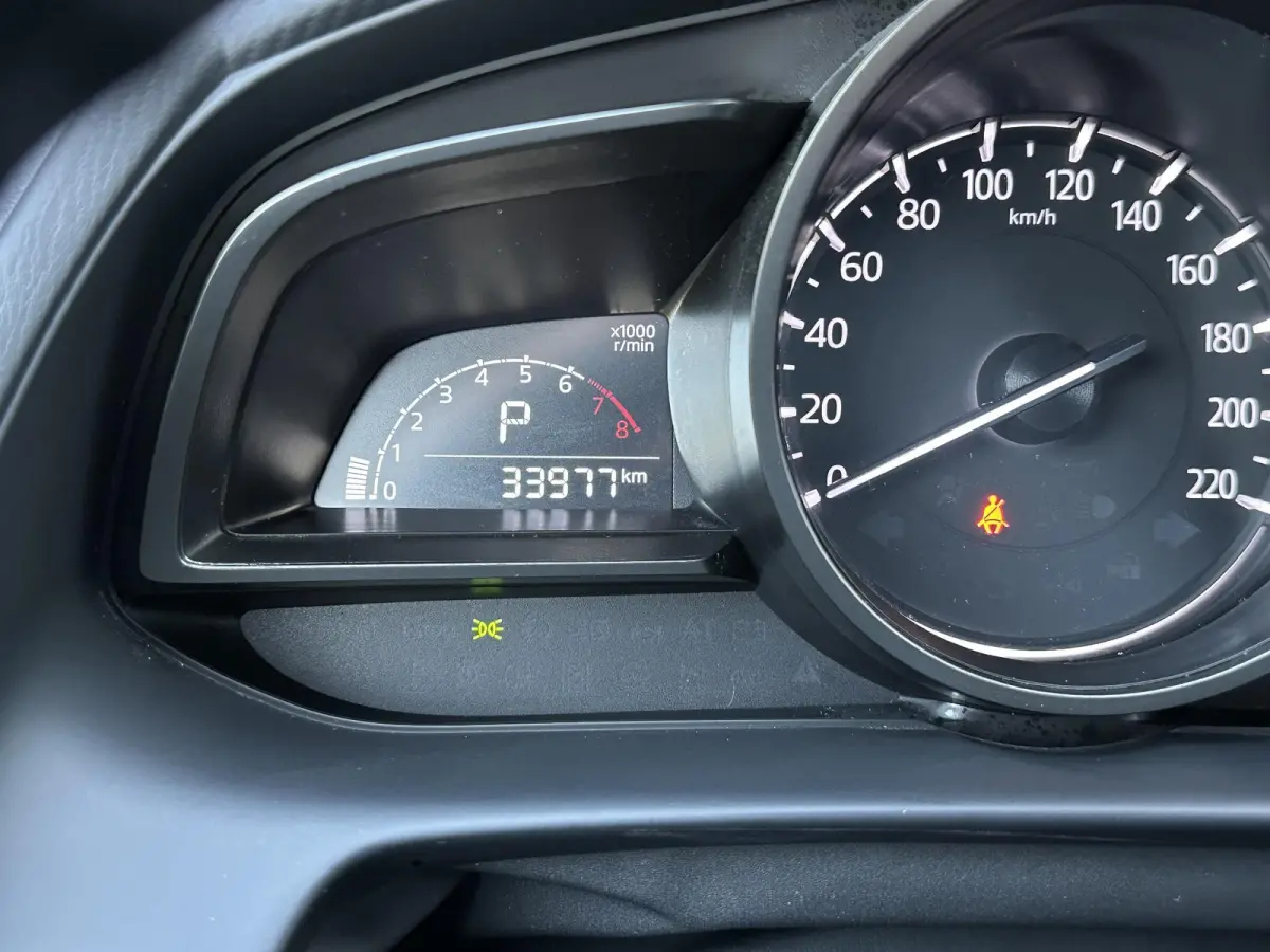 1.5 Skyactiv-G Luxury | Apple Carplay/PDC/Navi/LED koplamp/Climate Control