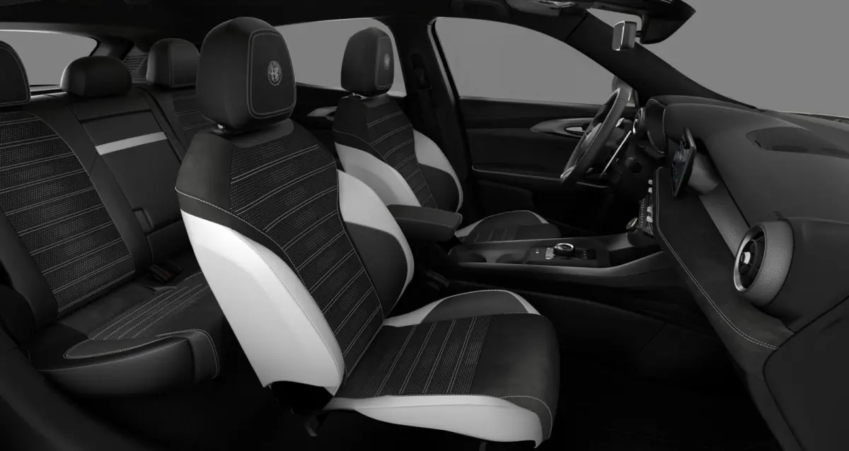1.3 Ibrida Plug-In Q4 Sport Speciale | Facelift | Levering Q3 2026 | 20'' LM. Velgen | Alcantara | Gloss Black Bodykit |