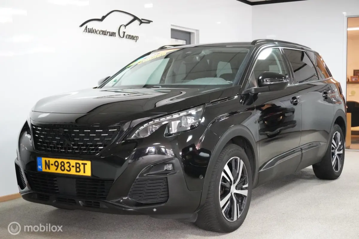 1.2 PureTech GT-Line black | 7 persoons |