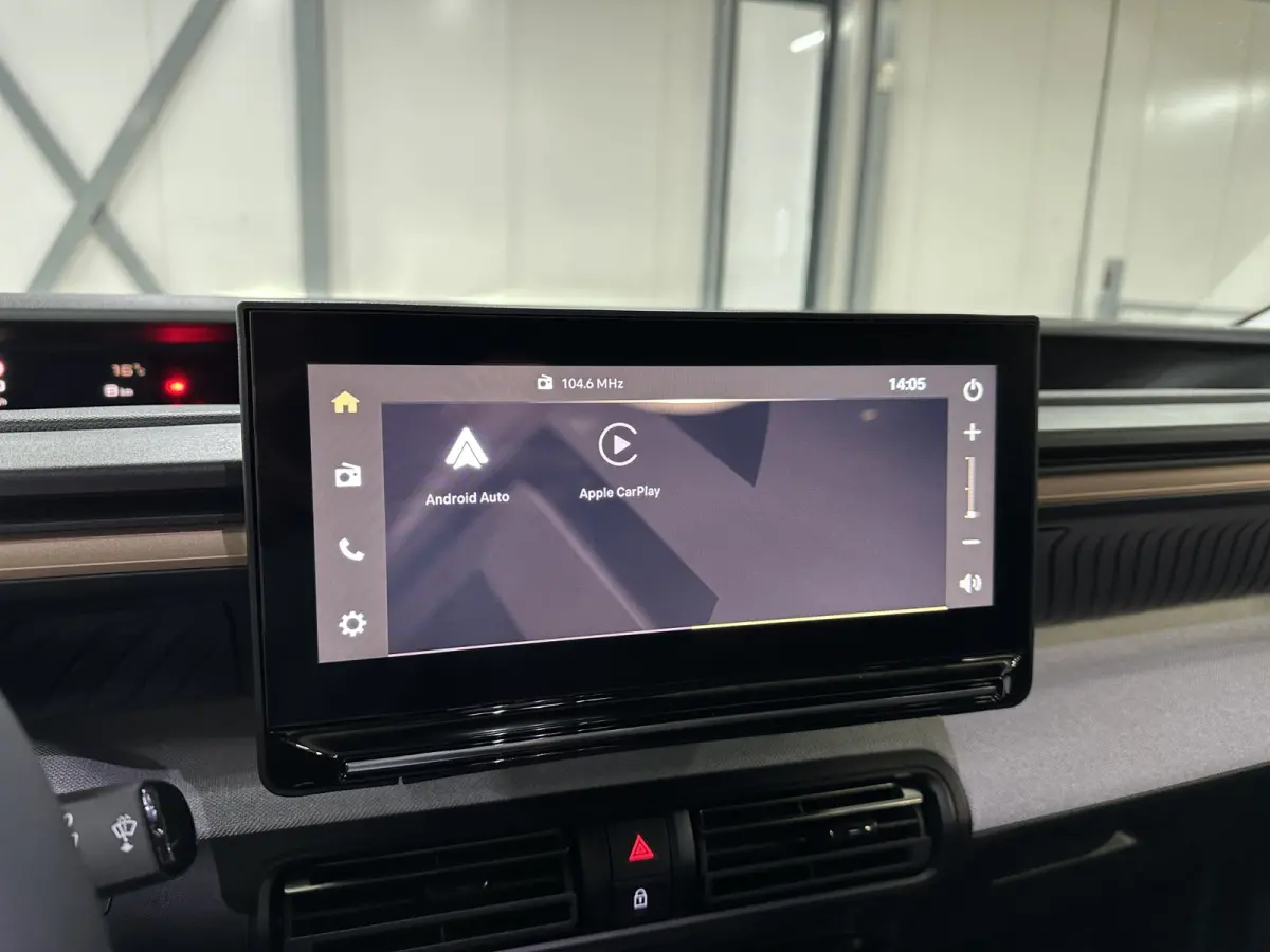 1.2 Hybrid 145pk Plus 7p. | Apple Carplay/Android Auto | Camera |