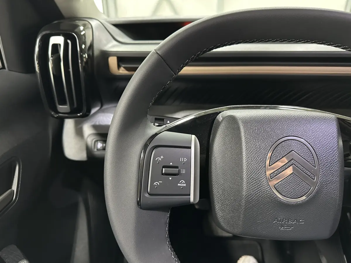1.2 Hybrid 145pk Plus 7p. | Apple Carplay/Android Auto | Camera |