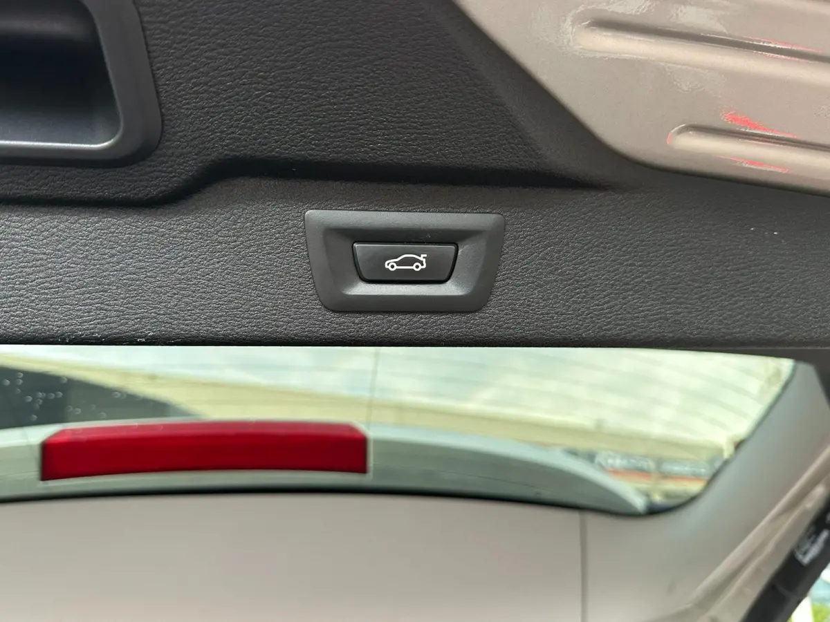 XDrive30d High Executive