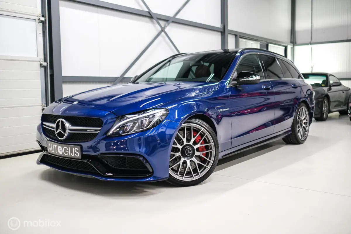 AMG 63 S 585 pk | Drivers Pack | Unieke samenstelling | Stoelkoeling | Dealer OH | 2e eigenaar | Camera | Burmester | CarPlay |