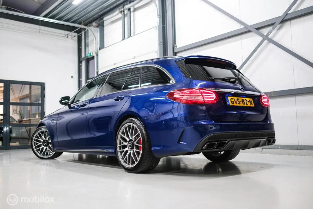 AMG 63 S 585 pk | Drivers Pack | Unieke samenstelling | Stoelkoeling | Dealer OH | 2e eigenaar | Camera | Burmester | CarPlay |