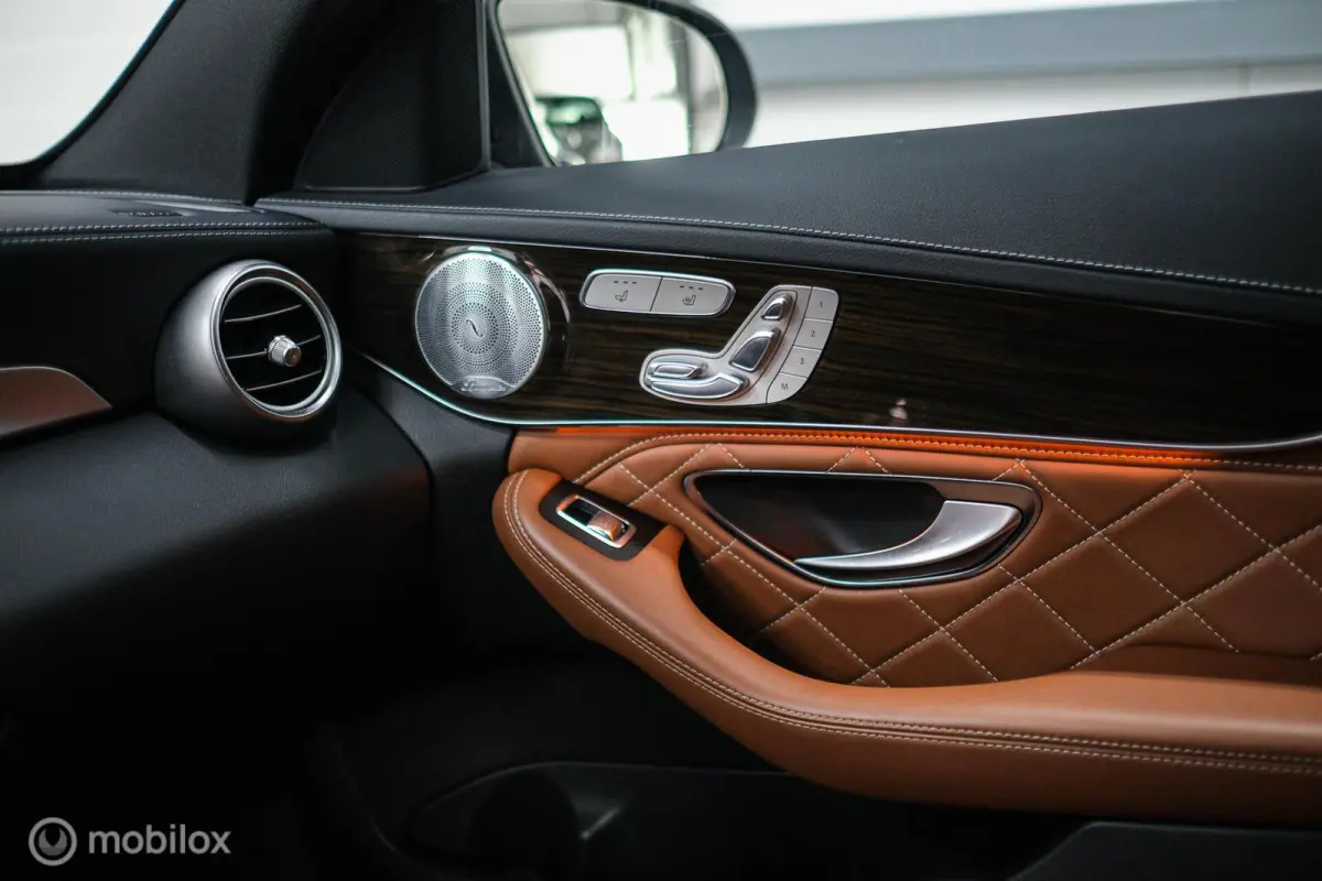 AMG 63 S 585 pk | Drivers Pack | Unieke samenstelling | Stoelkoeling | Dealer OH | 2e eigenaar | Camera | Burmester | CarPlay |