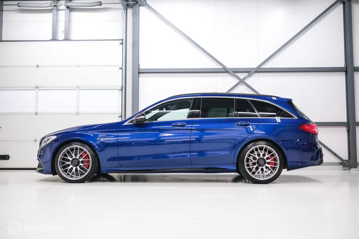AMG 63 S 585 pk | Drivers Pack | Unieke samenstelling | Stoelkoeling | Dealer OH | 2e eigenaar | Camera | Burmester | CarPlay |