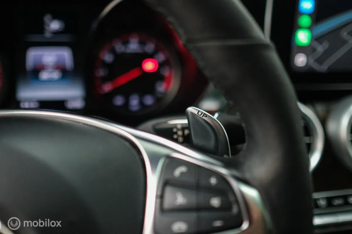 AMG 63 S 585 pk | Drivers Pack | Unieke samenstelling | Stoelkoeling | Dealer OH | 2e eigenaar | Camera | Burmester | CarPlay |