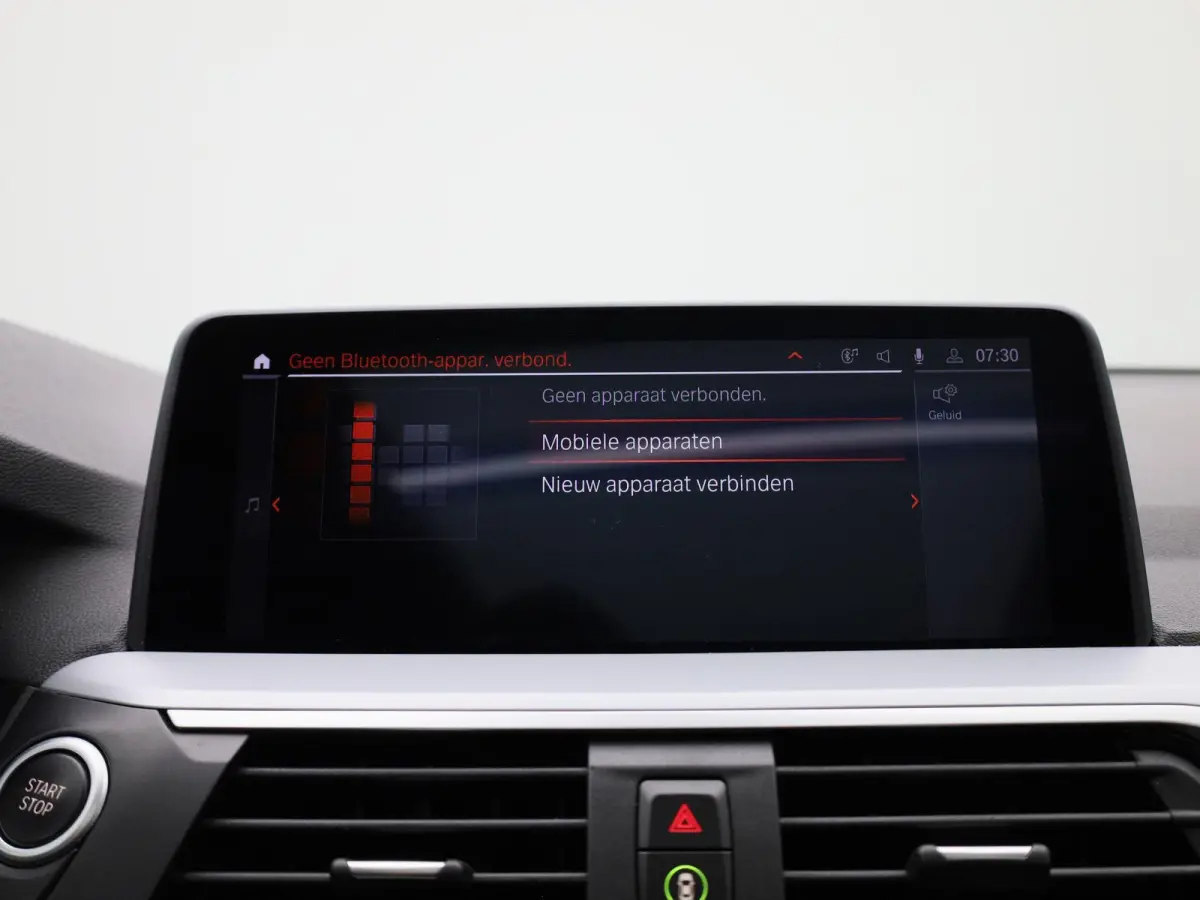 xDrive30e | PANORAMADAK | STOEL-STUURWIELVERWARMING | APPLE CARPLAY-ANDRIOD AUTO | CAMERA | DIGITAAL COCKPIT | NAVIGATIE