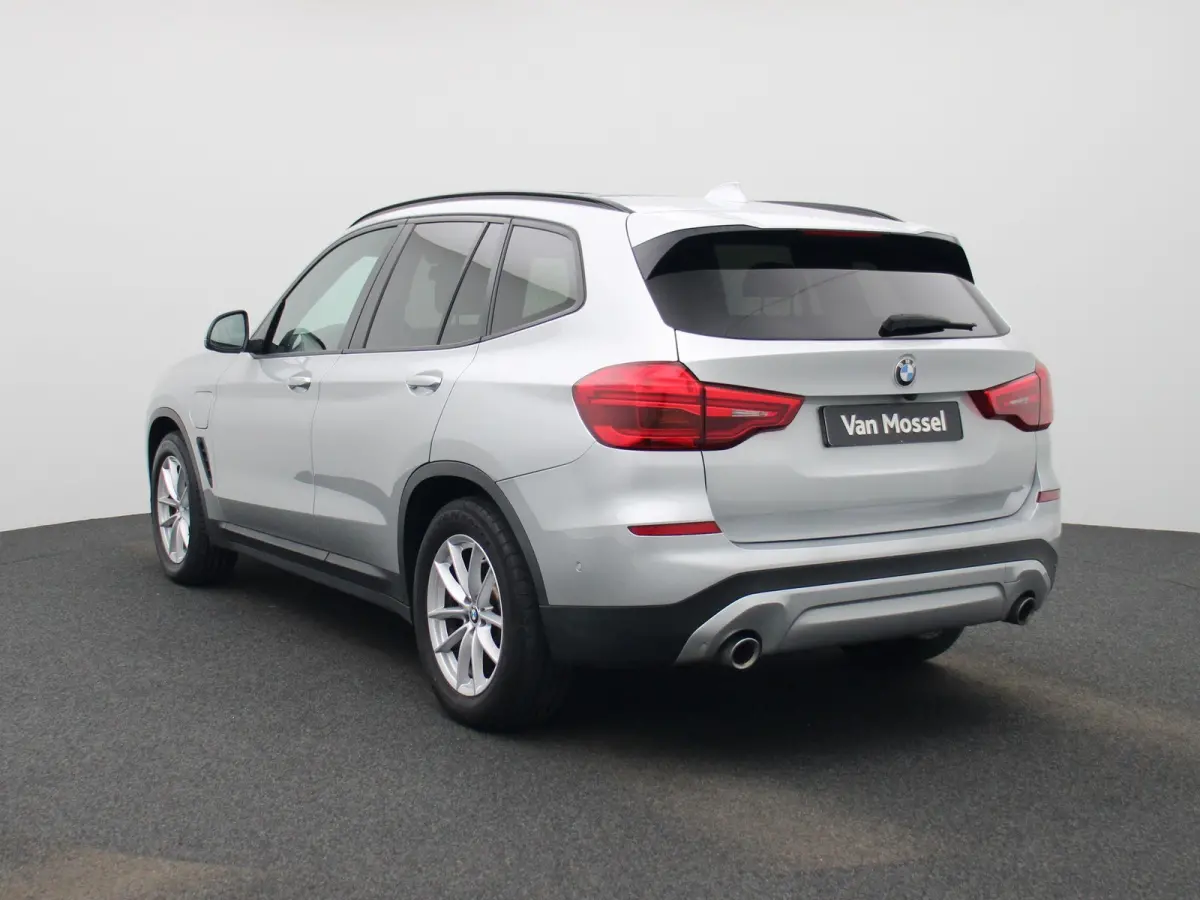 xDrive30e | PANORAMADAK | STOEL-STUURWIELVERWARMING | APPLE CARPLAY-ANDRIOD AUTO | CAMERA | DIGITAAL COCKPIT | NAVIGATIE