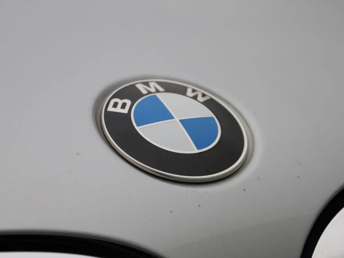 xDrive30e | PANORAMADAK | STOEL-STUURWIELVERWARMING | APPLE CARPLAY-ANDRIOD AUTO | CAMERA | DIGITAAL COCKPIT | NAVIGATIE