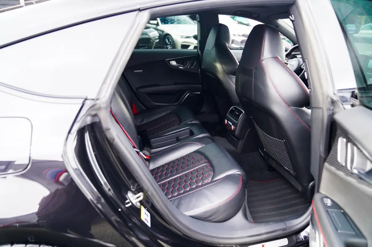 4.0 TFSI RS 7 Quattro Pro Line plus | Carbon Package | Keramische remmen | Nappa leder | HuD | Bang & Olufsen |