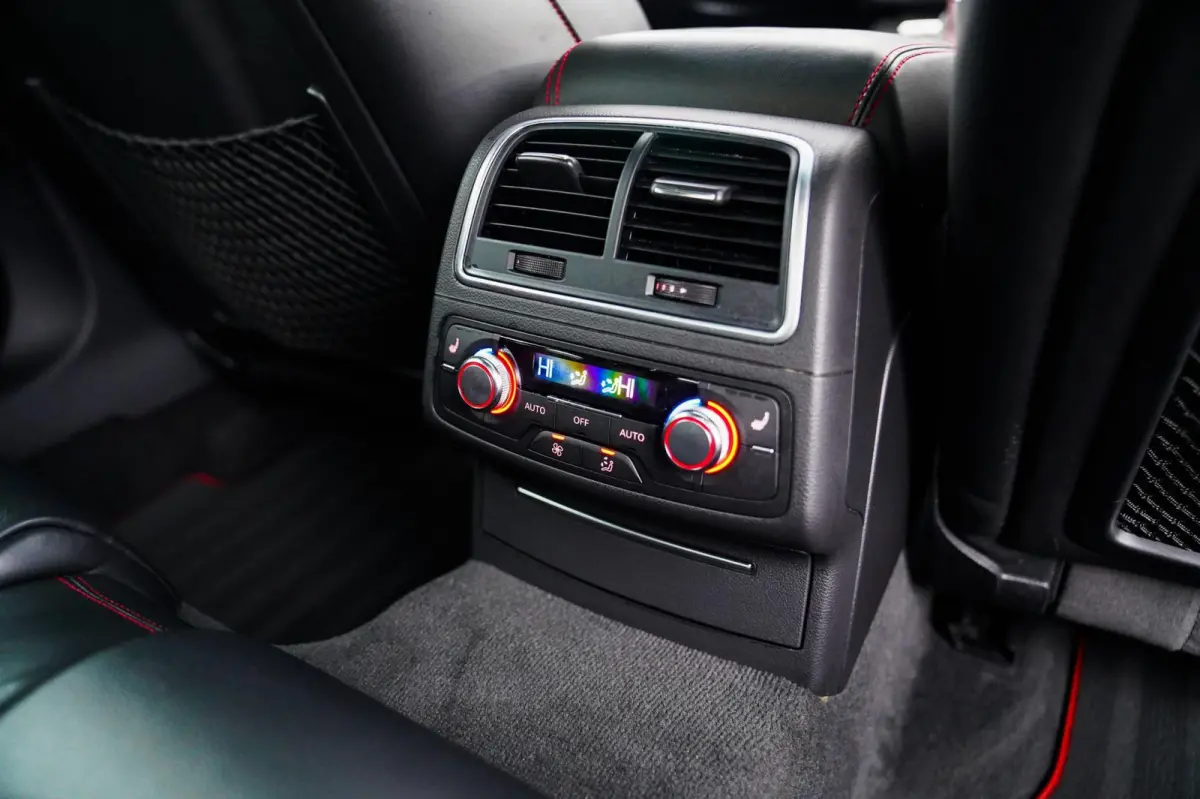 4.0 TFSI RS 7 Quattro Pro Line plus | Carbon Package | Keramische remmen | Nappa leder | HuD | Bang & Olufsen |