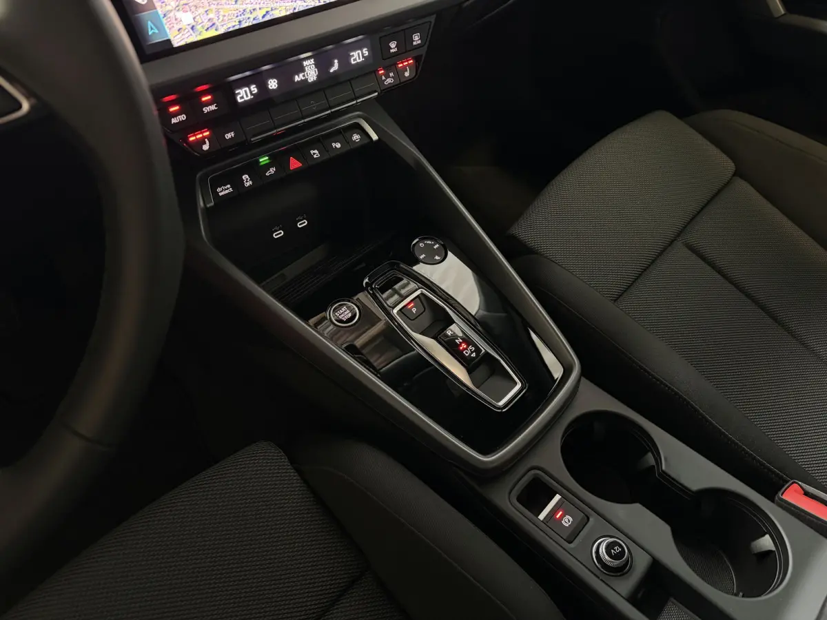40 TFSI E 204 PK PHEV 100 KM ELEK SPORT MMI NAVI ELEK.KLEP CAMERA CARPLAY VIR.COCKPIT KEYLESS LED PHEV PLUG IN HYBRID