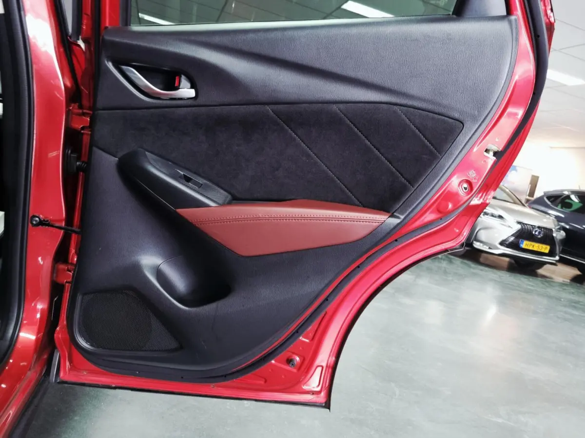 2.0 SkyActiv-G 120 GT-M Automaat/ HUD