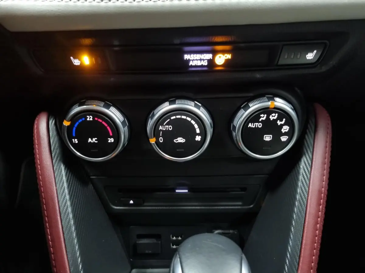 2.0 SkyActiv-G 120 GT-M Automaat/ HUD