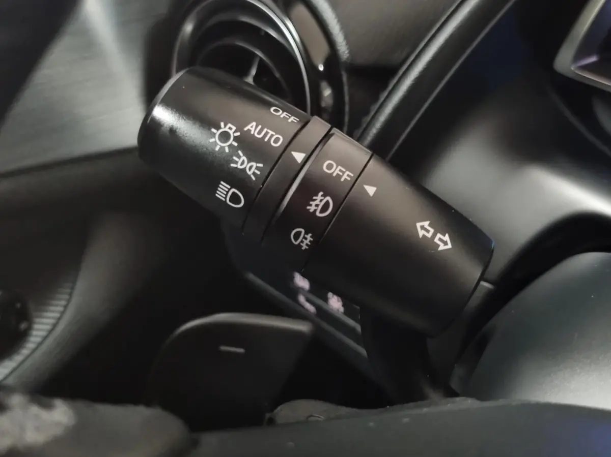 2.0 SkyActiv-G 120 GT-M Automaat/ HUD