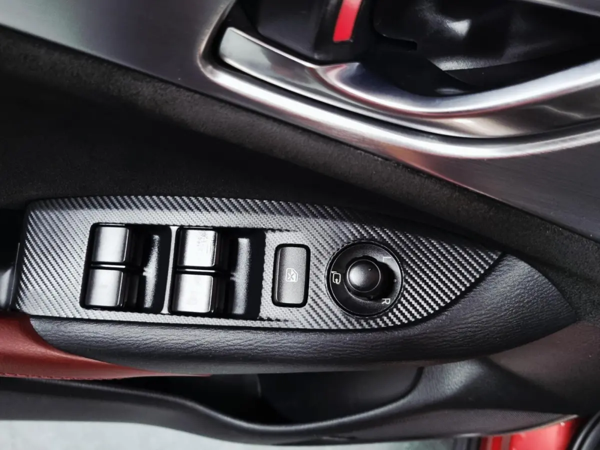 2.0 SkyActiv-G 120 GT-M Automaat/ HUD