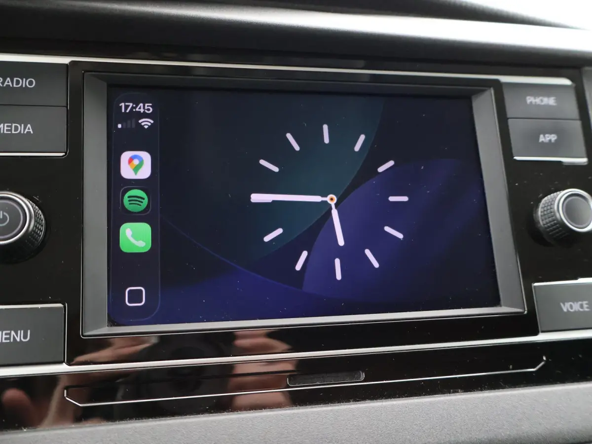 2.0 TDI L2H1 HIGHLINE | LMV | TREKHAAK | APPLE CARPLAY | CAMERA | COMFORSTOELEN