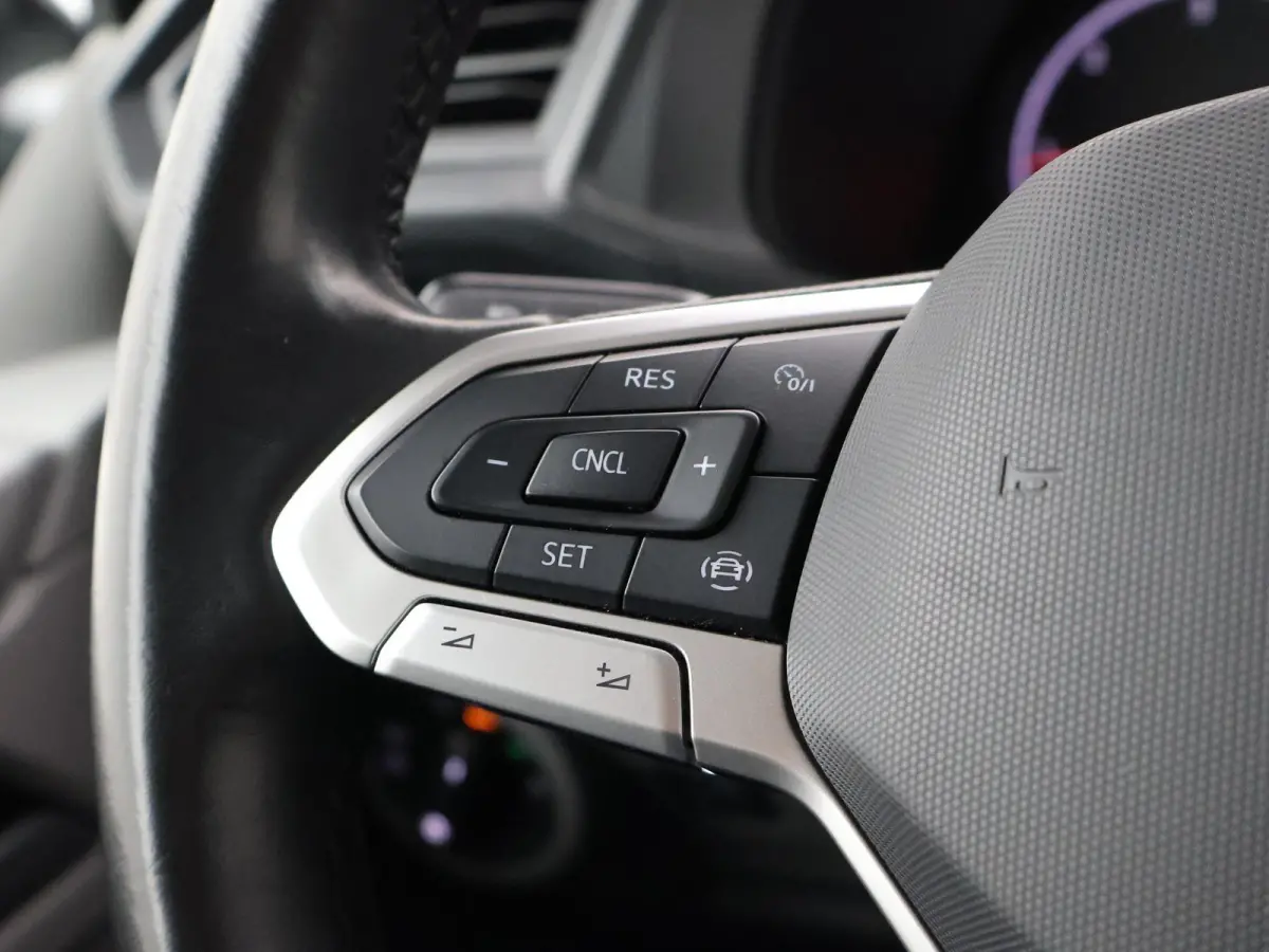 2.0 TDI L2H1 HIGHLINE | LMV | TREKHAAK | APPLE CARPLAY | CAMERA | COMFORSTOELEN