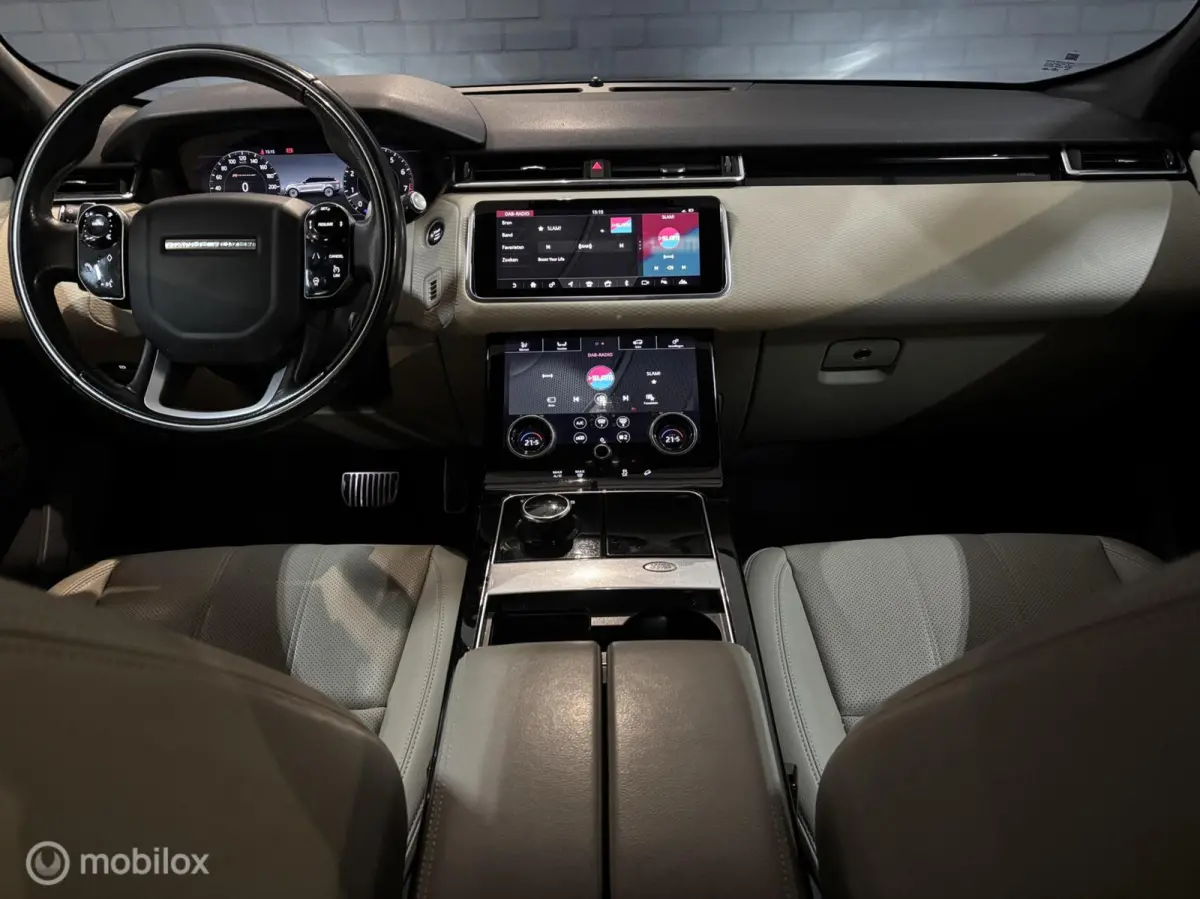 P250 Turbo AWD R-Dynamic Pano