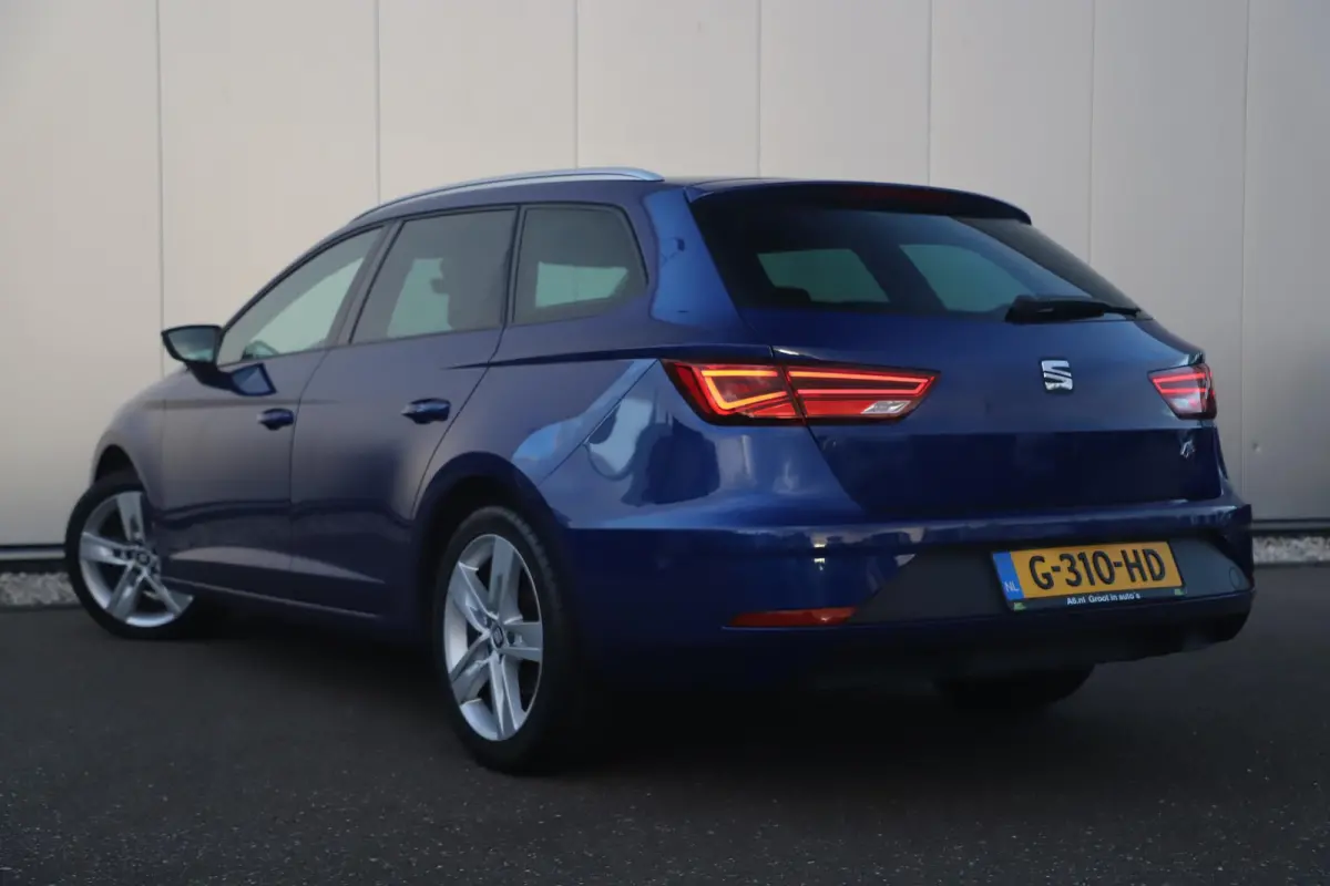 1.0 TSI FR Business Intense 116PK Virtual Keyless 17 inch Navigatie Achteruitrijcamera Stoelverwarming Sfeerverlichting Adaptive Cruise Parkeersensor Beats Audio