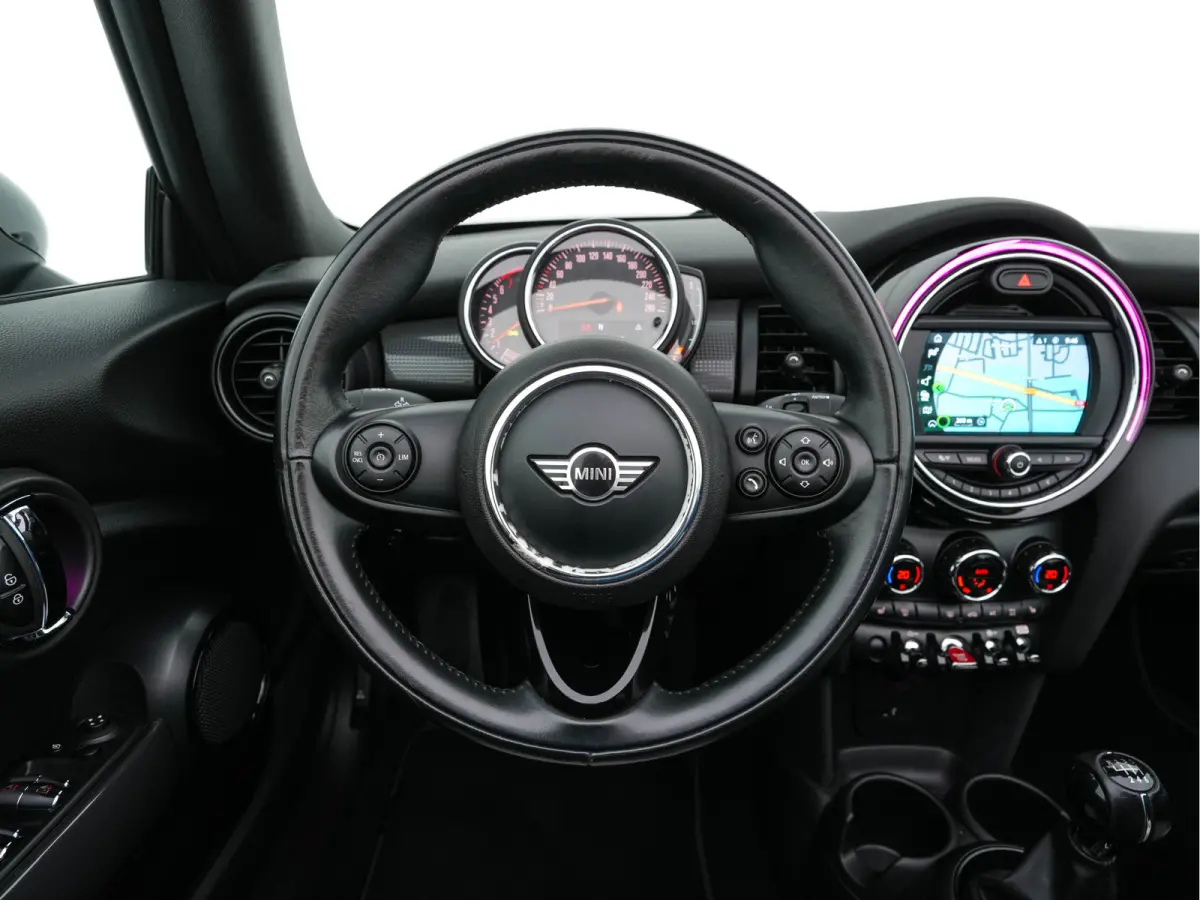 Mini 1.5 Chili *LEATHER | FULL-LED | HEATED-SPORTSEATS | KEYLESS | NAVI-FULLMAP | ECC | PDC | CRUISE | AMBIENTLIGHT | AIRSCARF | 18''ALU*