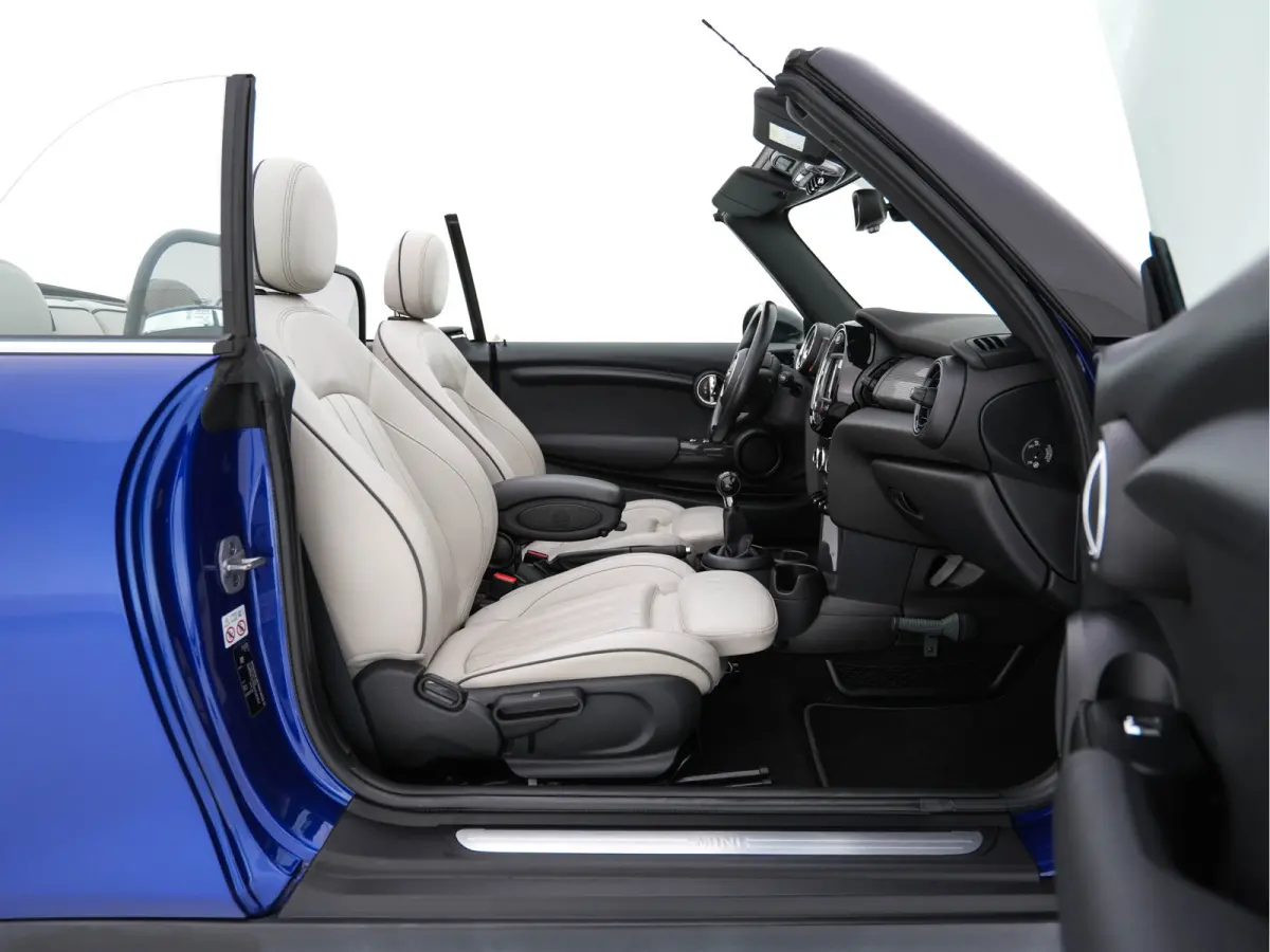 Mini 1.5 Chili *LEATHER | FULL-LED | HEATED-SPORTSEATS | KEYLESS | NAVI-FULLMAP | ECC | PDC | CRUISE | AMBIENTLIGHT | AIRSCARF | 18''ALU*
