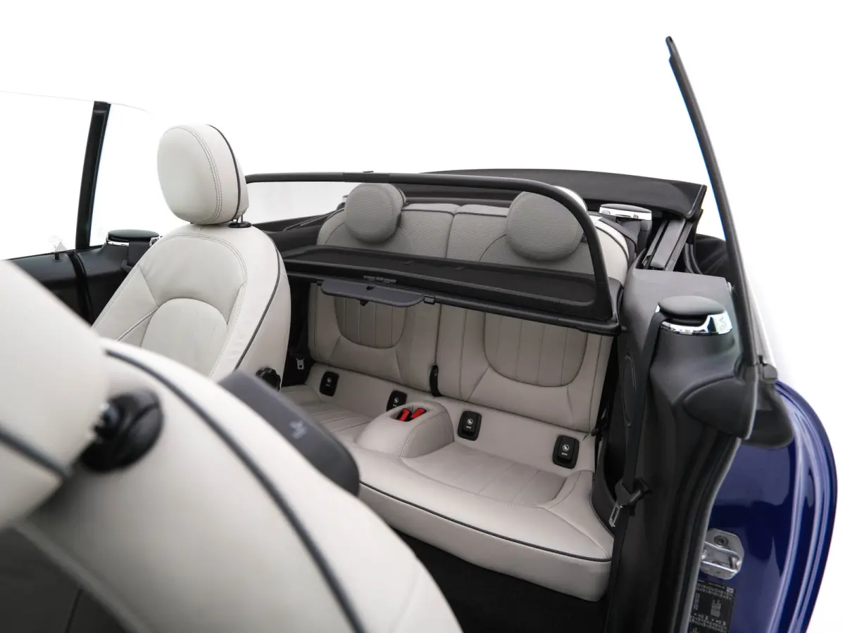 Mini 1.5 Chili *LEATHER | FULL-LED | HEATED-SPORTSEATS | KEYLESS | NAVI-FULLMAP | ECC | PDC | CRUISE | AMBIENTLIGHT | AIRSCARF | 18''ALU*