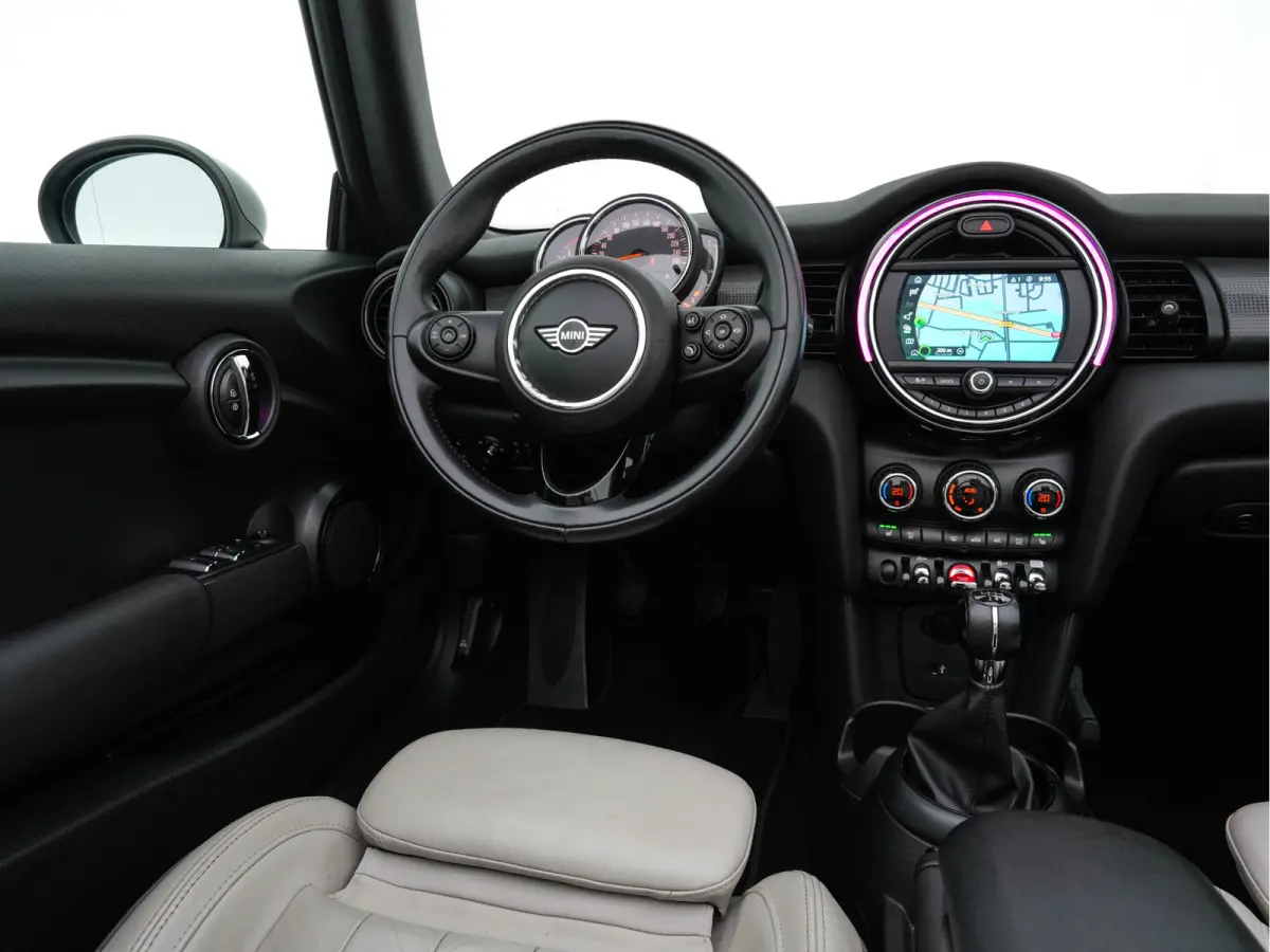 Mini 1.5 Chili *LEATHER | FULL-LED | HEATED-SPORTSEATS | KEYLESS | NAVI-FULLMAP | ECC | PDC | CRUISE | AMBIENTLIGHT | AIRSCARF | 18''ALU*