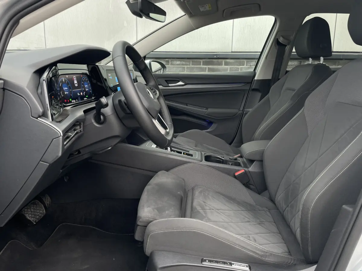 1.4 eHybrid Style PHEV | Elek. Trekhaak | IQ-Light | Carplay | Memory | Navi | Sfeerverlichting